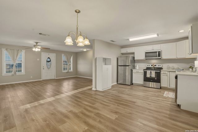 7924 County Road 128, Floresville, TX 78114