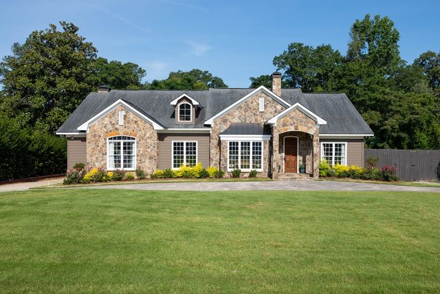 2609 Hilton Avenue, Columbus, GA 31906