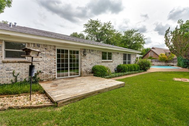 4128 Coral Circle, Benbrook, TX 76126