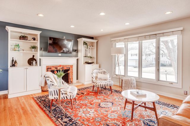 2221 Quebec Drive, Saint Louis Park, MN 55426