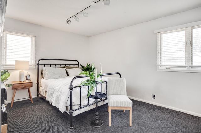 2221 Quebec Drive, Saint Louis Park, MN 55426