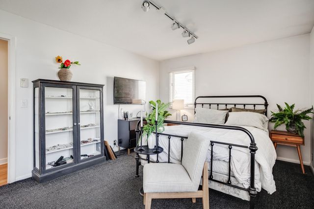 2221 Quebec Drive, Saint Louis Park, MN 55426