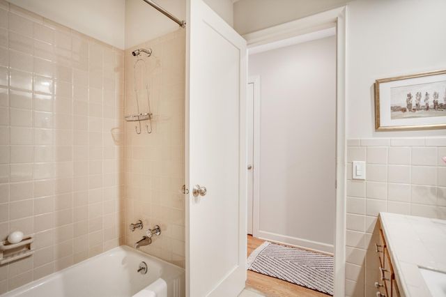 2221 Quebec Drive, Saint Louis Park, MN 55426