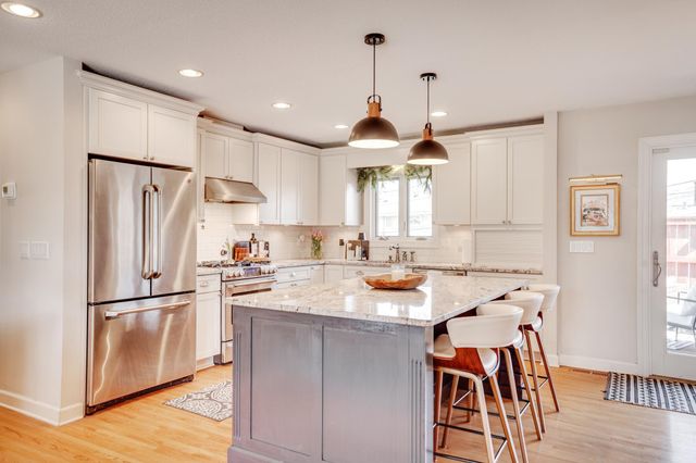 2221 Quebec Drive, Saint Louis Park, MN 55426