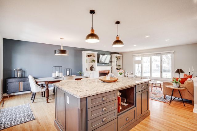 2221 Quebec Drive, Saint Louis Park, MN 55426