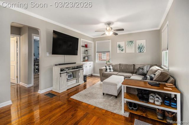 2623 Venice Street, Dearborn, MI 48124