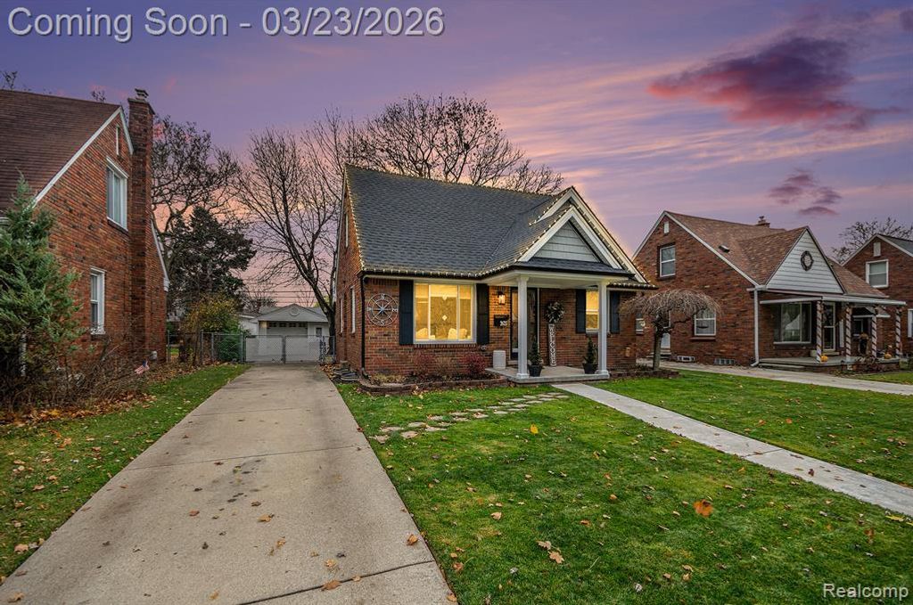 2623 Venice Street, Dearborn, MI 48124