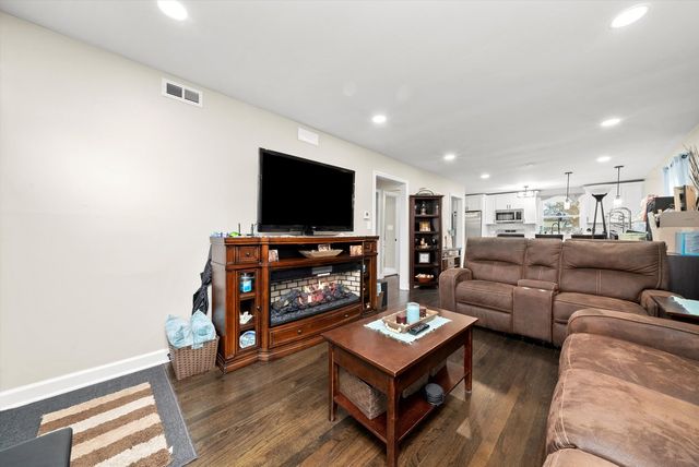 540 47th Avenue, Bellwood, IL 60104