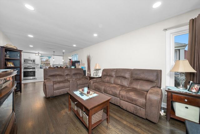 540 47th Avenue, Bellwood, IL 60104