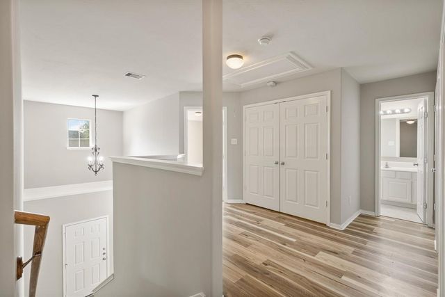 6105 Larrycrest Drive, Pearland, TX 77584