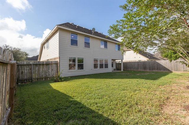 6105 Larrycrest Drive, Pearland, TX 77584