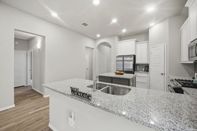 8447 Flint Cove, San Antonio, TX 78254