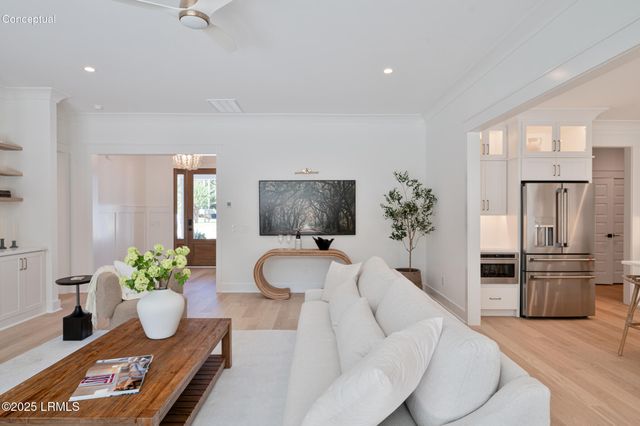 61 Tuscarora Avenue, Beaufort, SC 29907