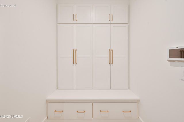 61 Tuscarora Avenue, Beaufort, SC 29907