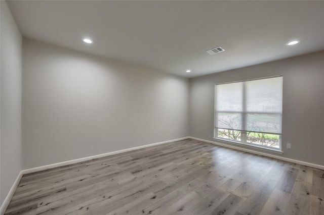 5451 Loch Lomond Drive, Houston, TX 77096