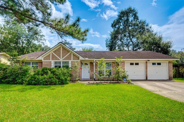 5451 Loch Lomond Drive, Houston, TX 77096