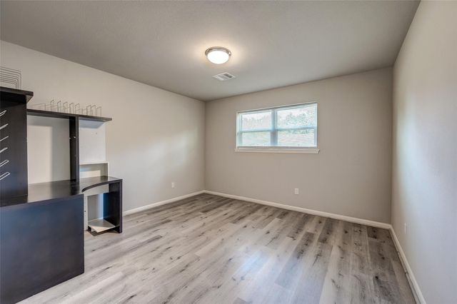 5451 Loch Lomond Drive, Houston, TX 77096