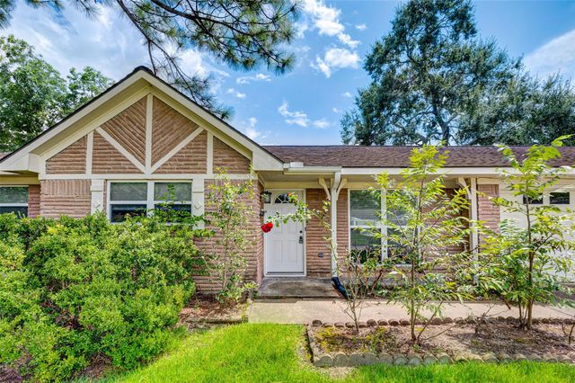 5451 Loch Lomond Drive, Houston, TX 77096