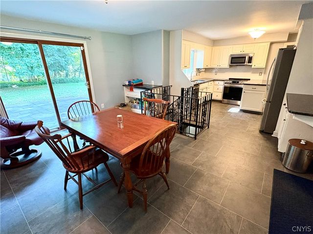 5225 Leverett Lane, Dewitt, NY 13066