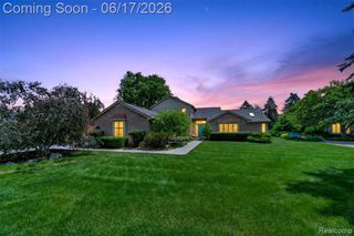 1236 Chaffer Drive, Rochester Hills, MI 48306