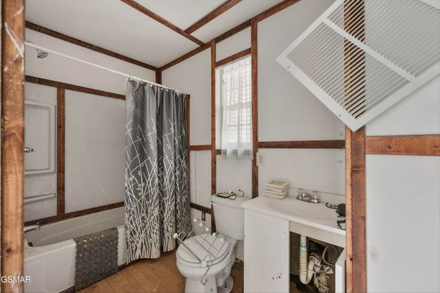 1223 Powder Springs Road, Sevierville, TN 37876