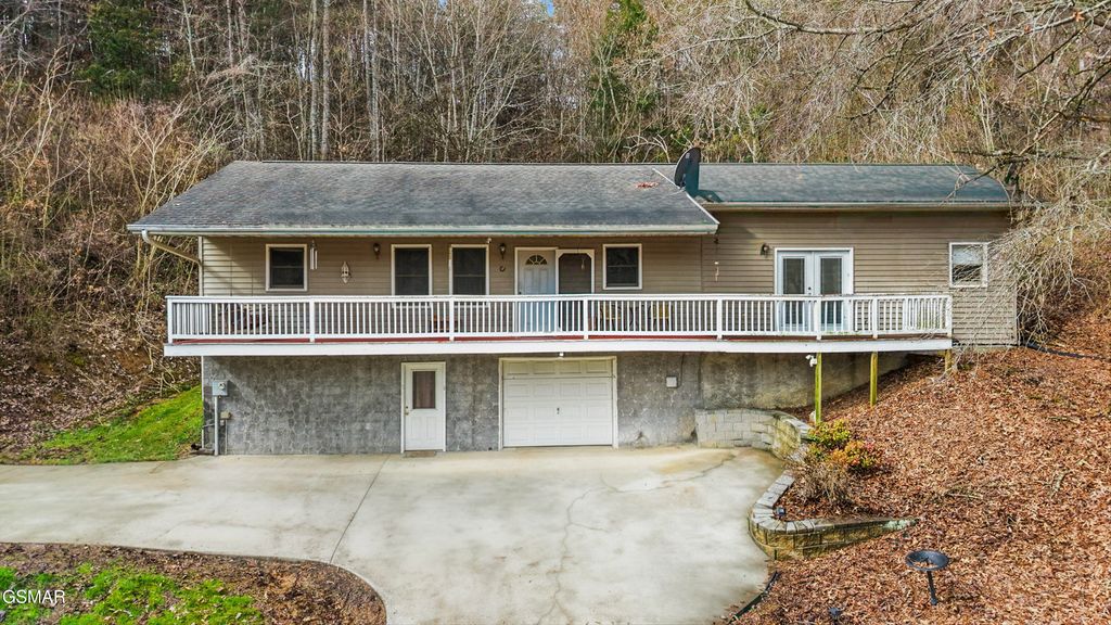 1223 Powder Springs Road, Sevierville, TN 37876