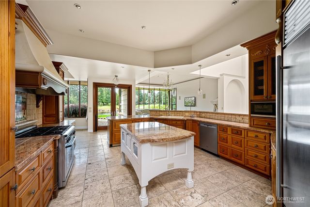 5435 Quail Run, Blaine, WA 98230