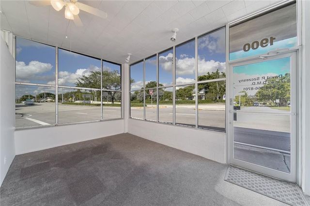 1900 E Oakland Park Boulevard, Fort Lauderdale, FL 33306