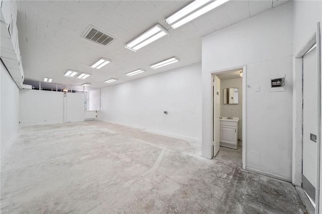 1900 E Oakland Park Boulevard, Fort Lauderdale, FL 33306