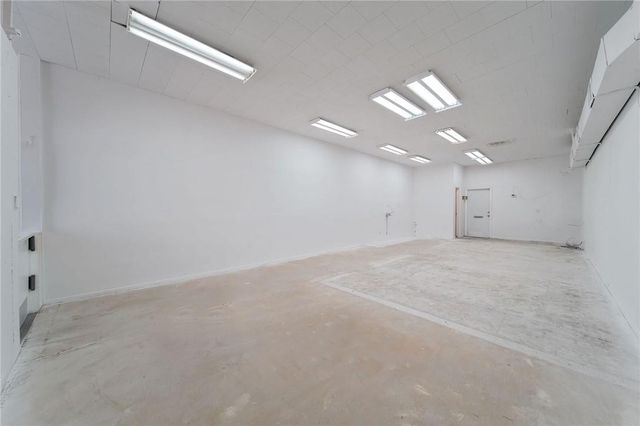 1900 E Oakland Park Boulevard, Fort Lauderdale, FL 33306