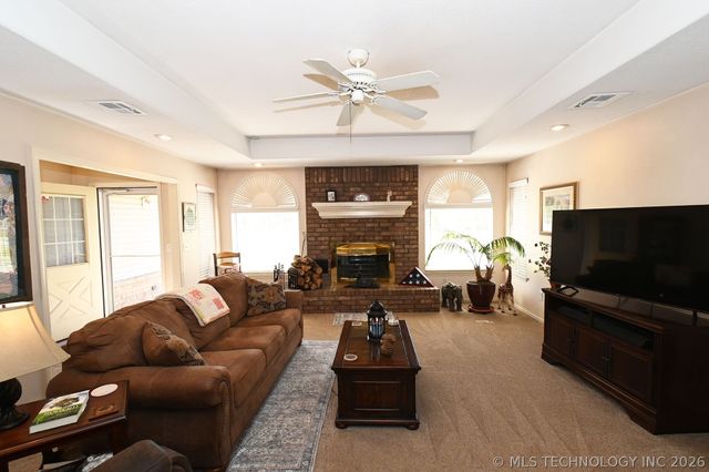 96446 S 4545 Road, Vian, OK 74962