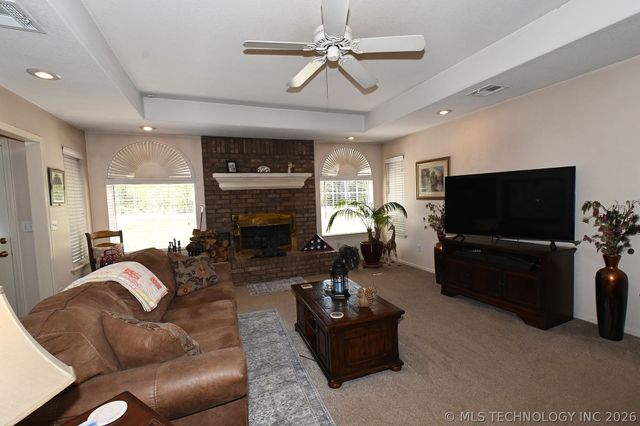 96446 S 4545 Road, Vian, OK 74962