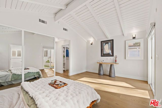 11642 Acama Street, Studio City (los Angeles), CA 91604