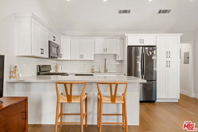 11642 Acama Street, Studio City (los Angeles), CA 91604