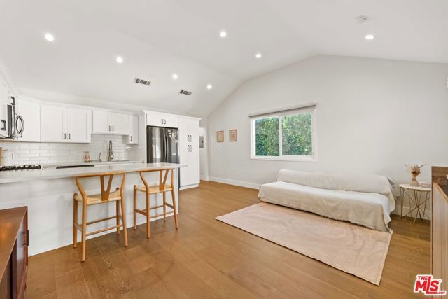 11642 Acama Street, Studio City (los Angeles), CA 91604