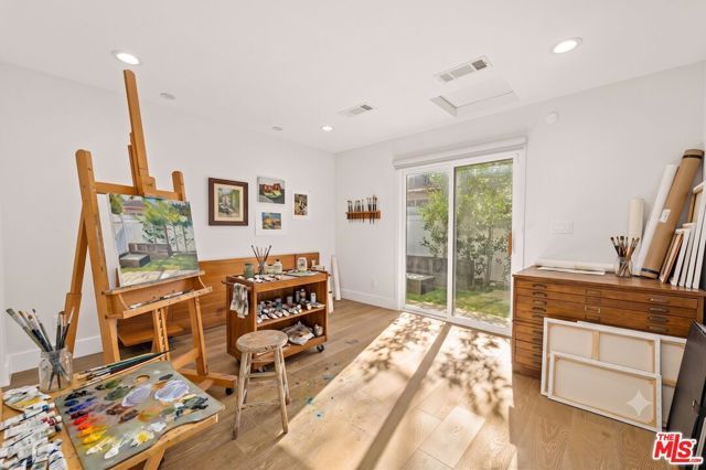 11642 Acama Street, Studio City (los Angeles), CA 91604