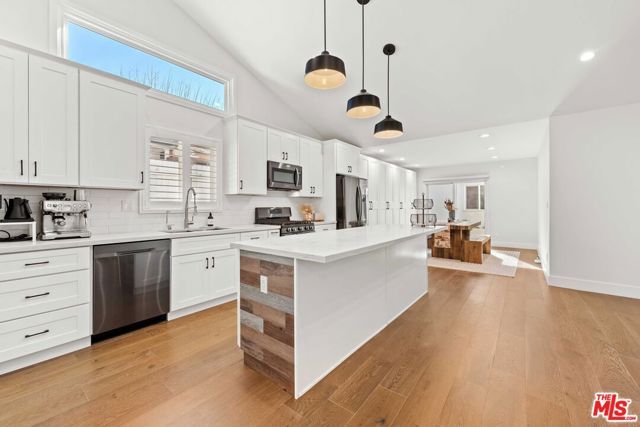 11642 Acama Street, Studio City (los Angeles), CA 91604