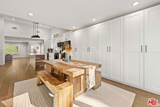 11642 Acama Street, Studio City (los Angeles), CA 91604