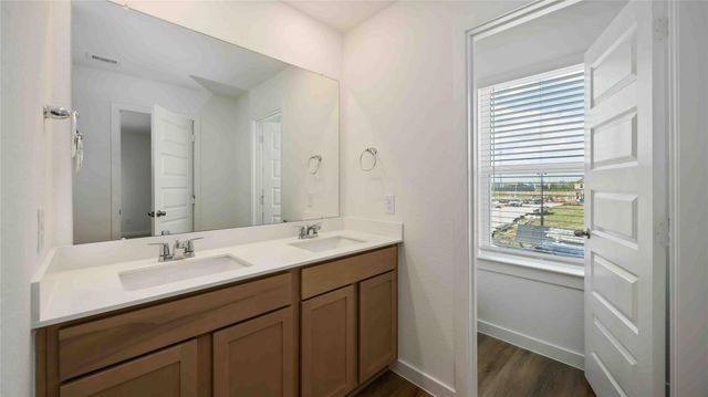 2626 Mchenry Landing Lane, Houston, TX 77051