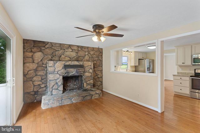 1919 RIDGE RD, New Market, VA 22844