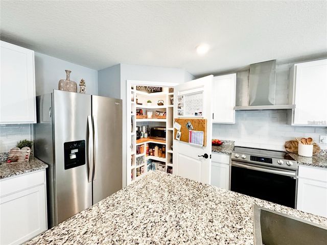 36851 GOFFAUX LOOP, Zephyrhills, FL 33541