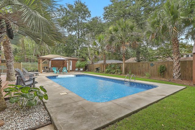 1320 Coleridge Street, Charleston, SC 29407