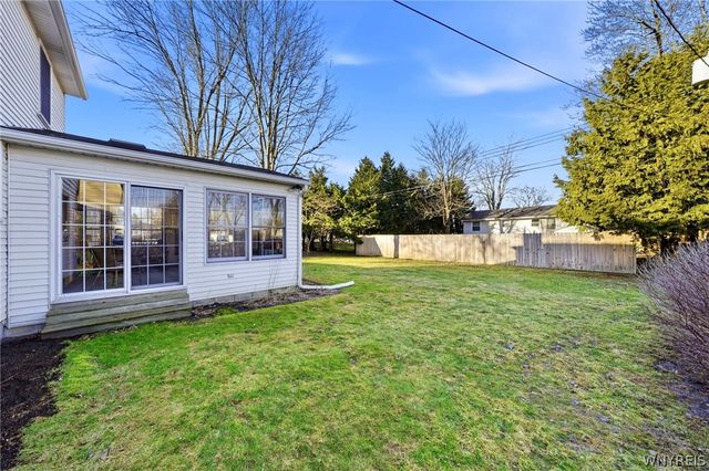 80 Meadow Run, Hamburg, NY 14075