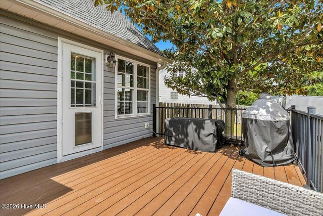 8704 Pinkerton Drive, Wilmington, NC 28411