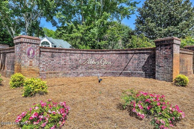 8704 Pinkerton Drive, Wilmington, NC 28411