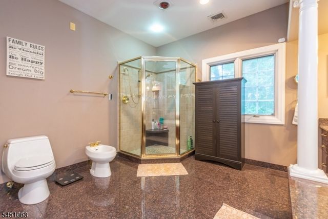 18 Nathan Dr, Montville Twp., NJ 07082