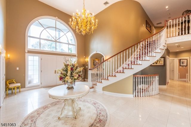 18 Nathan Dr, Montville Twp., NJ 07082