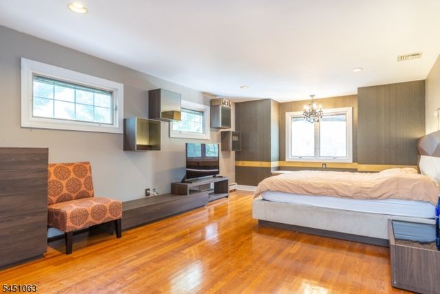18 Nathan Dr, Montville Twp., NJ 07082