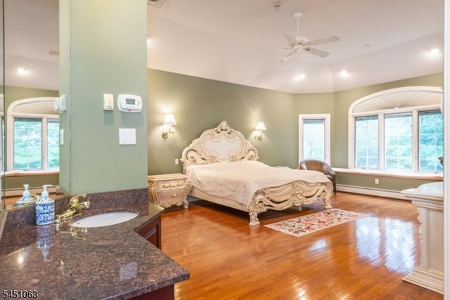 18 Nathan Dr, Montville Twp., NJ 07082