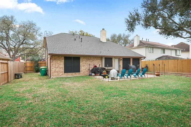 1917 Endeavor Court, Seabrook, TX 77586